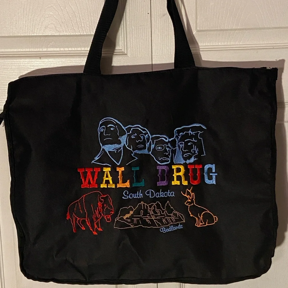 WALL DRUG South Dakota Canvass Embroidered Rushmore Tote Computer Bag 19.5